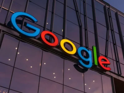 Google to Invest £5bn in UK AI Google’s parent company, Alphabet, has unveiled a £5bn ($6.8bn) investment in the UK focused on artificial intelligence. The funding will go into infrastructure and advanced scientific research over the next two years, coinciding with US President Donald Trump’s state visit. In an exclusive interview with the BBC, Alphabet’s president and chief investment officer Ruth Porat said there were “profound opportunities in the UK” for pioneering work in advanced science. The announcement comes alongside the official opening of a $1bn (£735m) data centre in Waltham Cross, Hertfordshire, which Chancellor Rachel Reeves will launch on Tuesday. The investment also extends to DeepMind, Google’s London-based AI subsidiary, led by Nobel Prize winner Sir Demis Hassabis. DeepMind’s research aims to revolutionise advanced science, strengthening what Porat described as a “US-UK special technology relationship.” Energy, Jobs, and the Future of AI Porat emphasised that the UK’s AI Opportunities Action Plan played a role in securing the investment, though she noted that capturing the benefits of AI “was not a foregone conclusion.” She highlighted both economic and societal opportunities, while acknowledging risks that require joint mitigation. Alphabet’s expansion comes as the company’s valuation topped $3 trillion, joining Apple, Microsoft, and Nvidia. Its share price has surged after US courts decided against breaking up the firm. CEO Sundar Pichai has repositioned Google as an “AI First” company, driving its market momentum. Addressing environmental concerns, Porat explained that the new data centre will use air cooling, with captured heat redistributed to schools and homes. Google has also partnered with Shell to ensure its UK operations are powered by “95% carbon-free energy.” On jobs, she admitted that AI adoption presents challenges, but stressed that new industries and professions are emerging. “AI is collaborating with people rather than replacing them,” she said, urging graduates and professionals to engage with the technology rather than fear it.