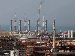 Israel Targets Iran’s Largest Petrochemical Facility in Escalating Strikes